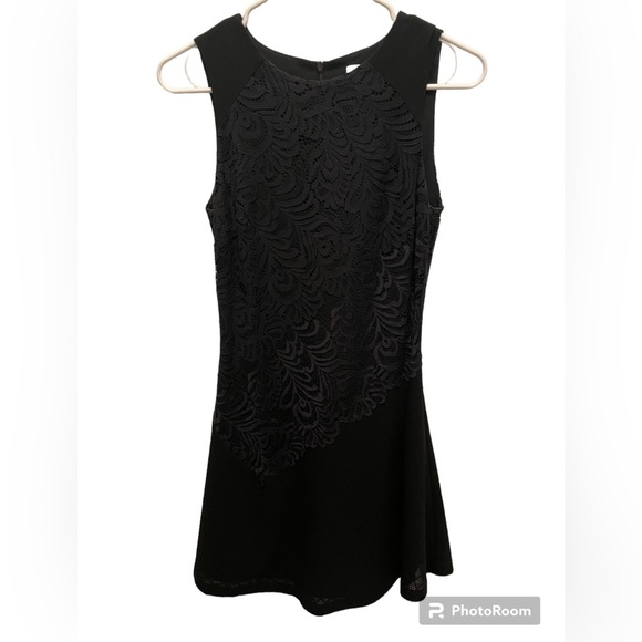 STUNNING Sandro Black Lace Mini Dress - Picture 1 of 4